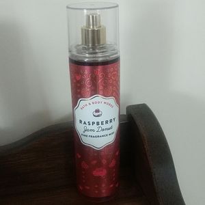 Bath & Body Raspberry Jam Donut Body Mist